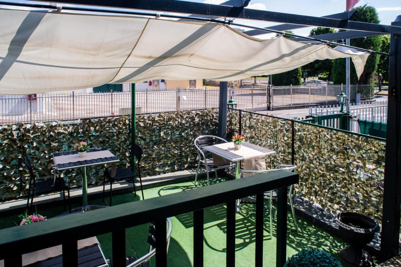 B&B Italo House Opera Bagian luar foto