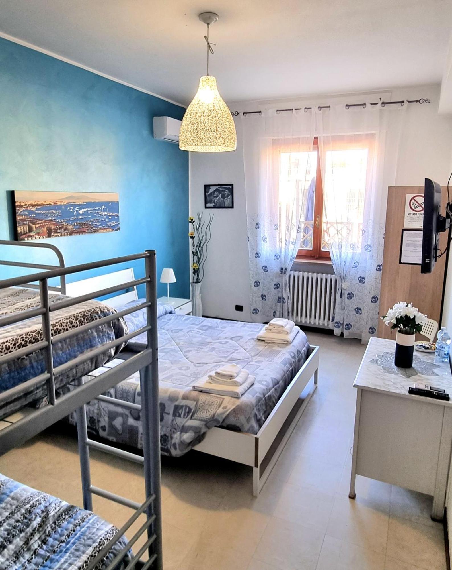 B&B Italo House Opera Ruang foto